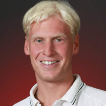 Trainer für Jugendliche und Erwachsene Erreichbar unter: Mobil 0160 / 90323980